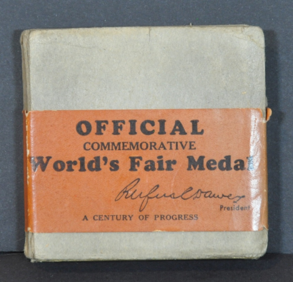 Official Commemorative World's Fair Medal
